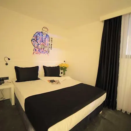 65 Budget Szálloda 3*
