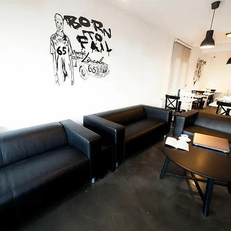 65 Budget Szálloda
