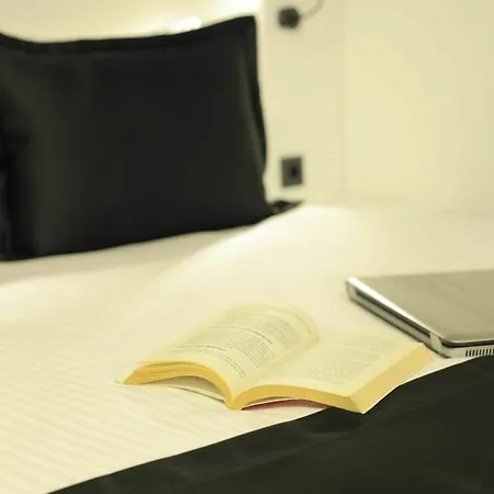 Hotel 65 Budget 3*