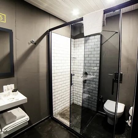 Hotel 65 Budget