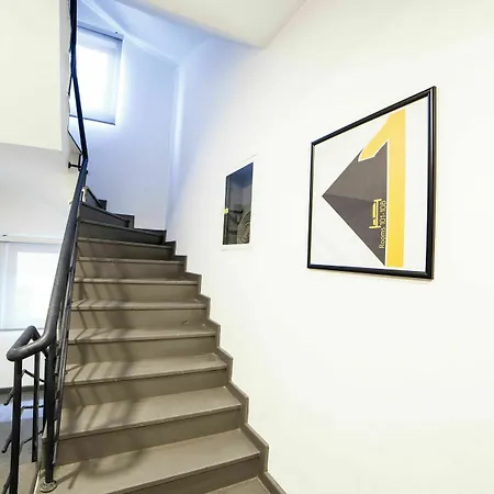 65 Budget Hotel 3*